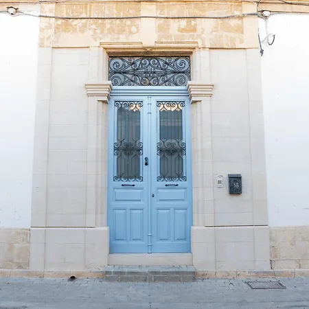 Traditional * Nicosia